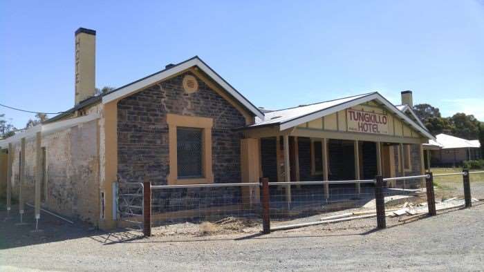 The Tungkillo pub.