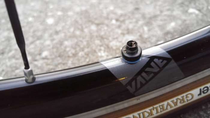 milKit Tubeless Valve and Refill Kit review