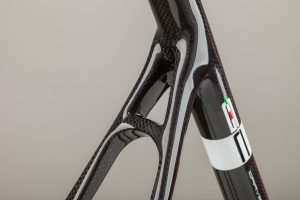 full dynamix carbon gravel bike