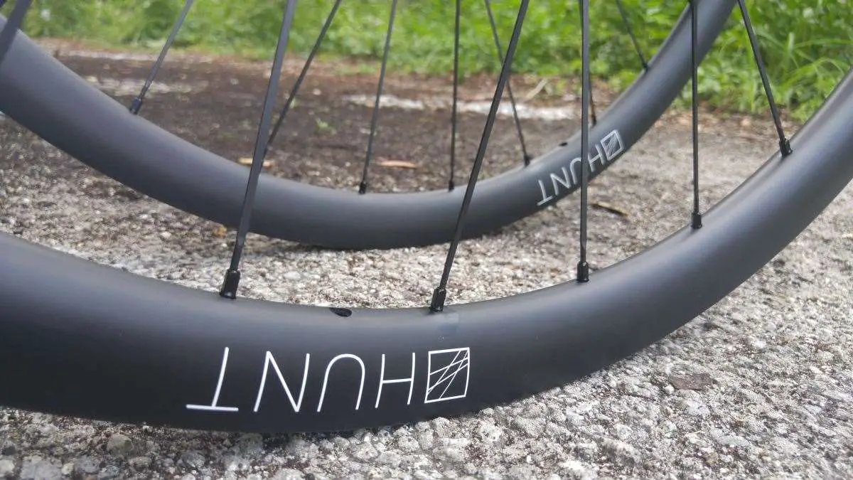hunt carbon 30 gravel disc