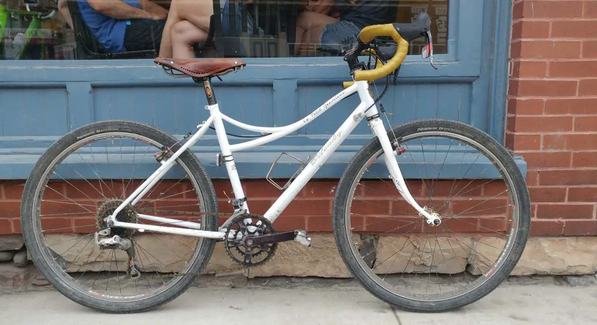 brooks saddle gravel bike