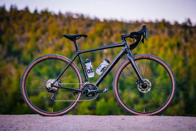 cannondale topstone gravel bike