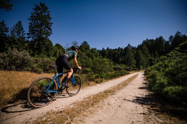 cannondale topstone gravel bike