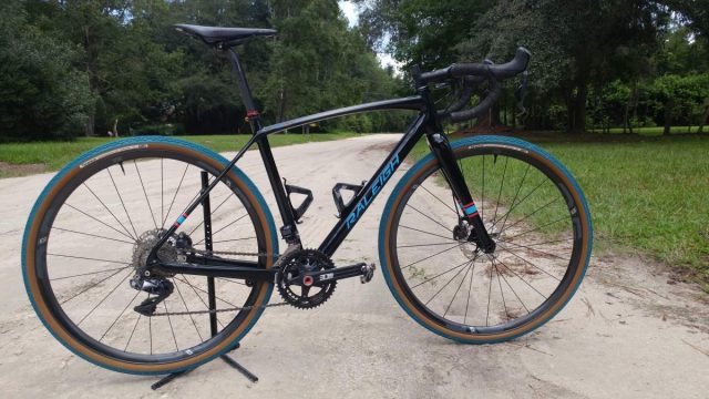panaracer gravelking colored tires