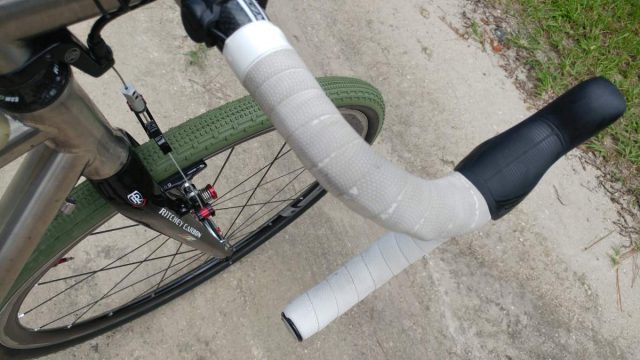 panaracer gravelking colored tires