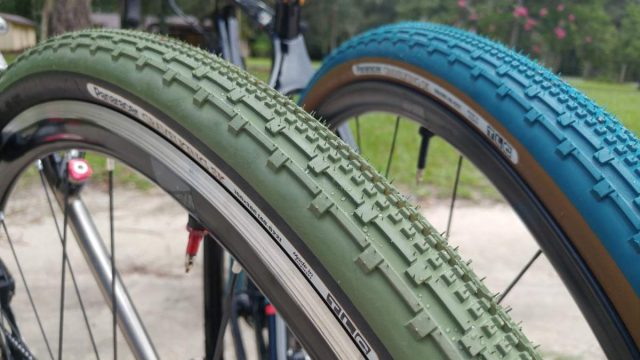 panaracer gravelking colored tires