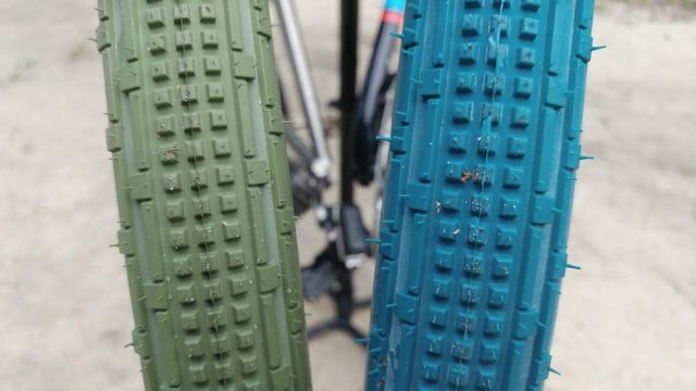 panaracer gravelking colored tires