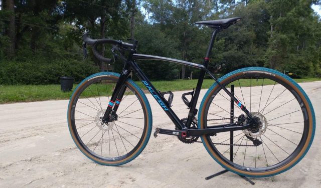 panaracer gravelking colored tires