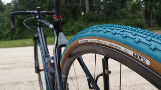 panaracer gravelking colored tires