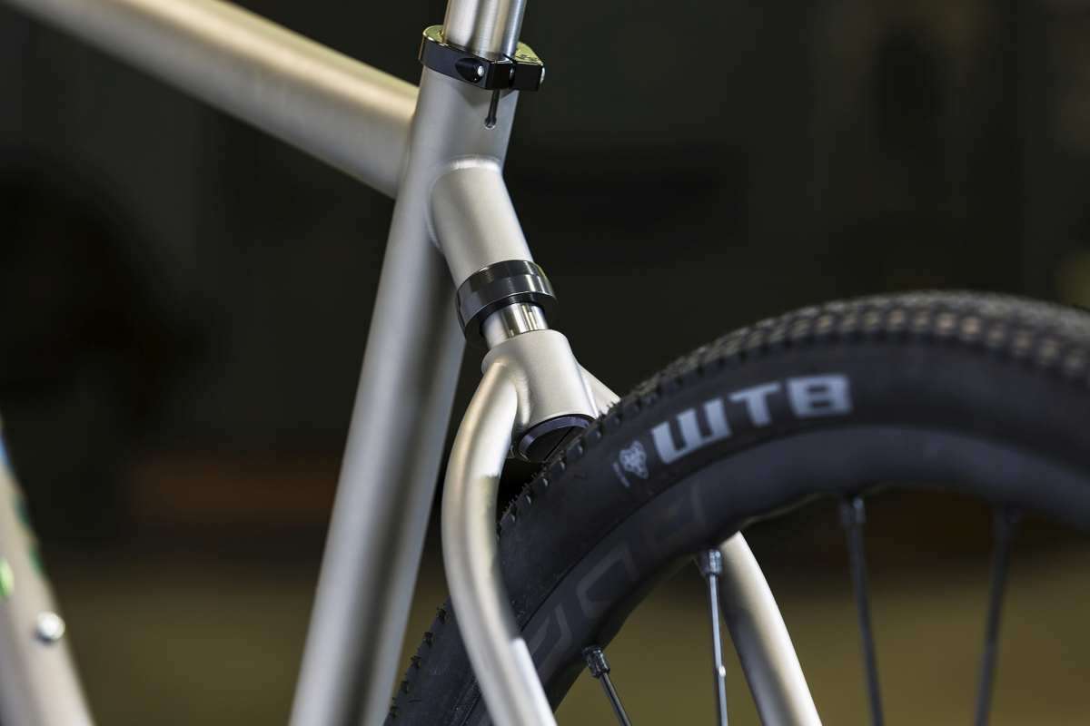 specialized gravel bike suspension