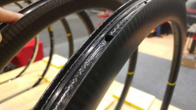 mavic carbon gravel wheels