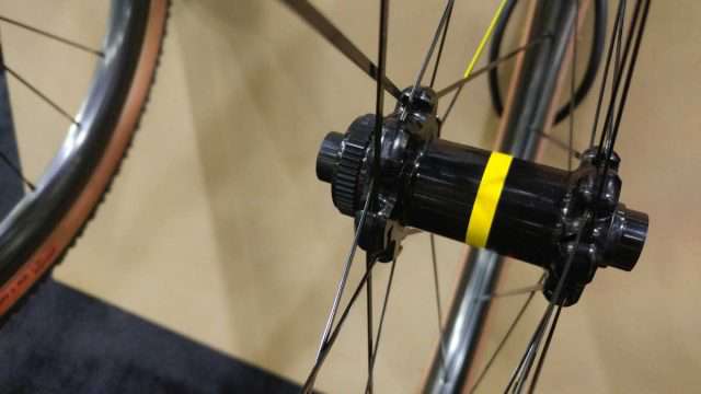 mavic carbon gravel wheels