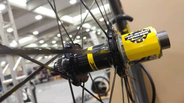 mavic carbon gravel wheels
