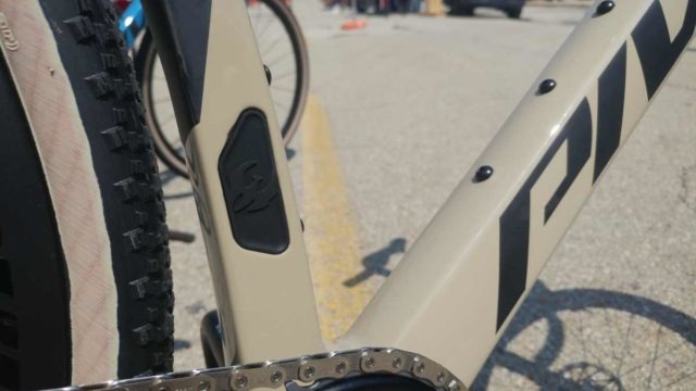 pivot cycles vault gravel bike