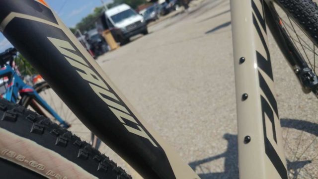 pivot cycles vault gravel bike