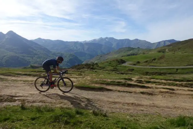 pyrenees gravel cycling