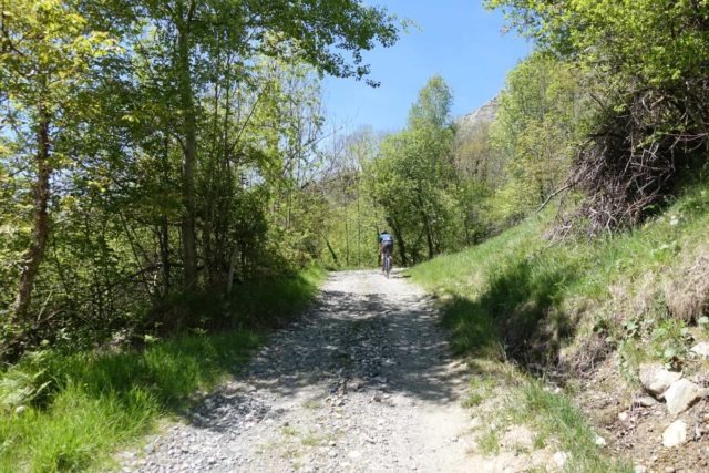pyrenees gravel cycling