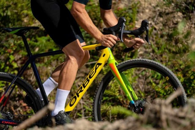 2020 orbea terra gravel bike