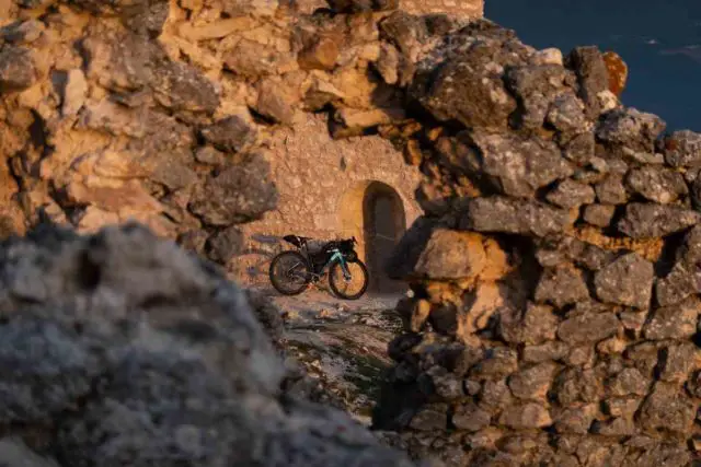wolfs lair bike packing ride Apennines Mountains