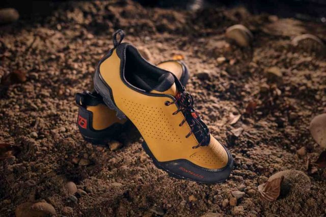 bontrager gr2 gravel shoe