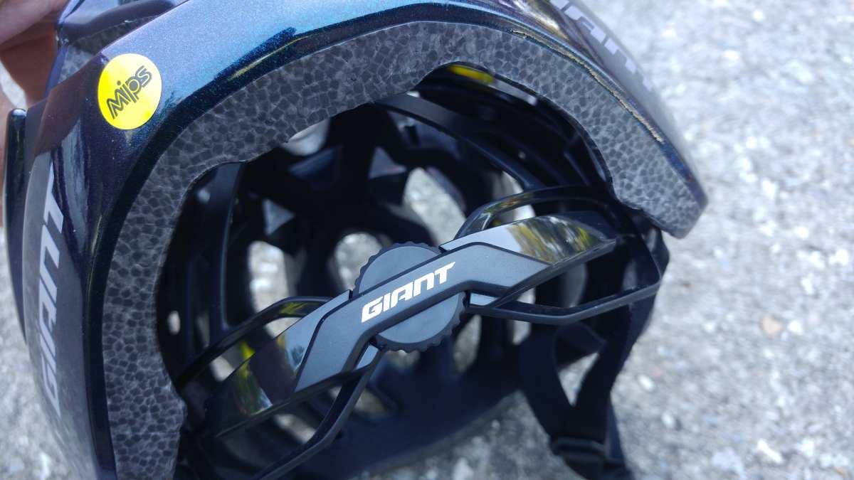 Giant Rev Pro MIPS helmet review