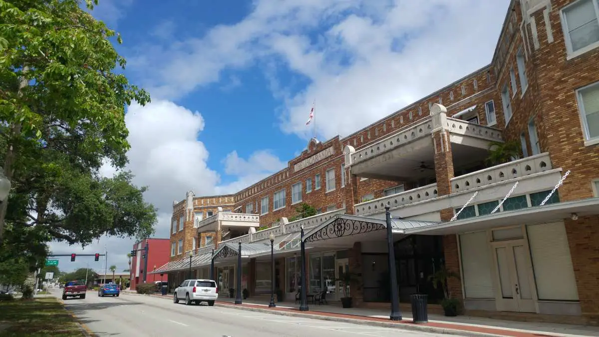 Avon Park, Florida to Frostproof Round Trip among the Citrus Groves