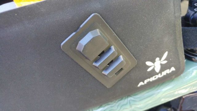 apidura racing bolt-on top tube pack review
