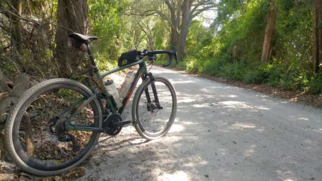 apidura racing bolt-on top tube pack review