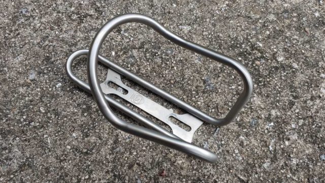 the best bottle cages for gravel cycling