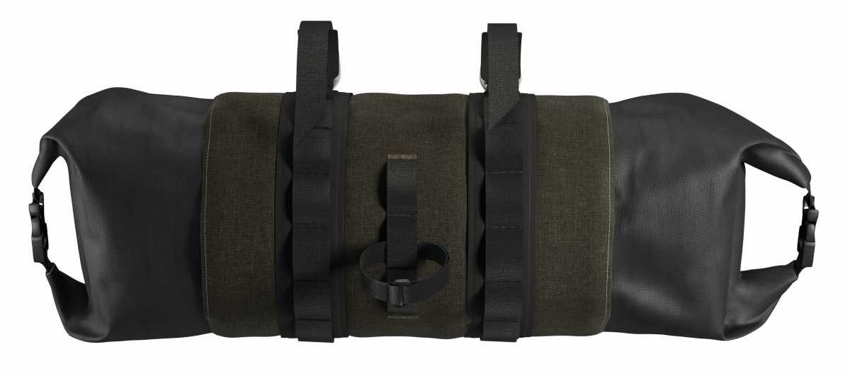 brooks scape travel bags