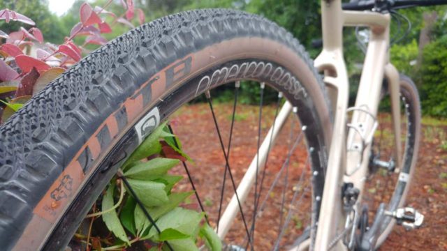 knobby tires on gravel bikes