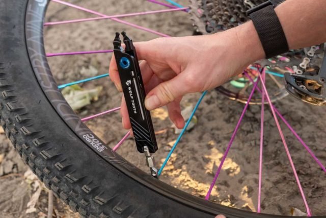 wolf tooth 8-Bit Pack Pliers review