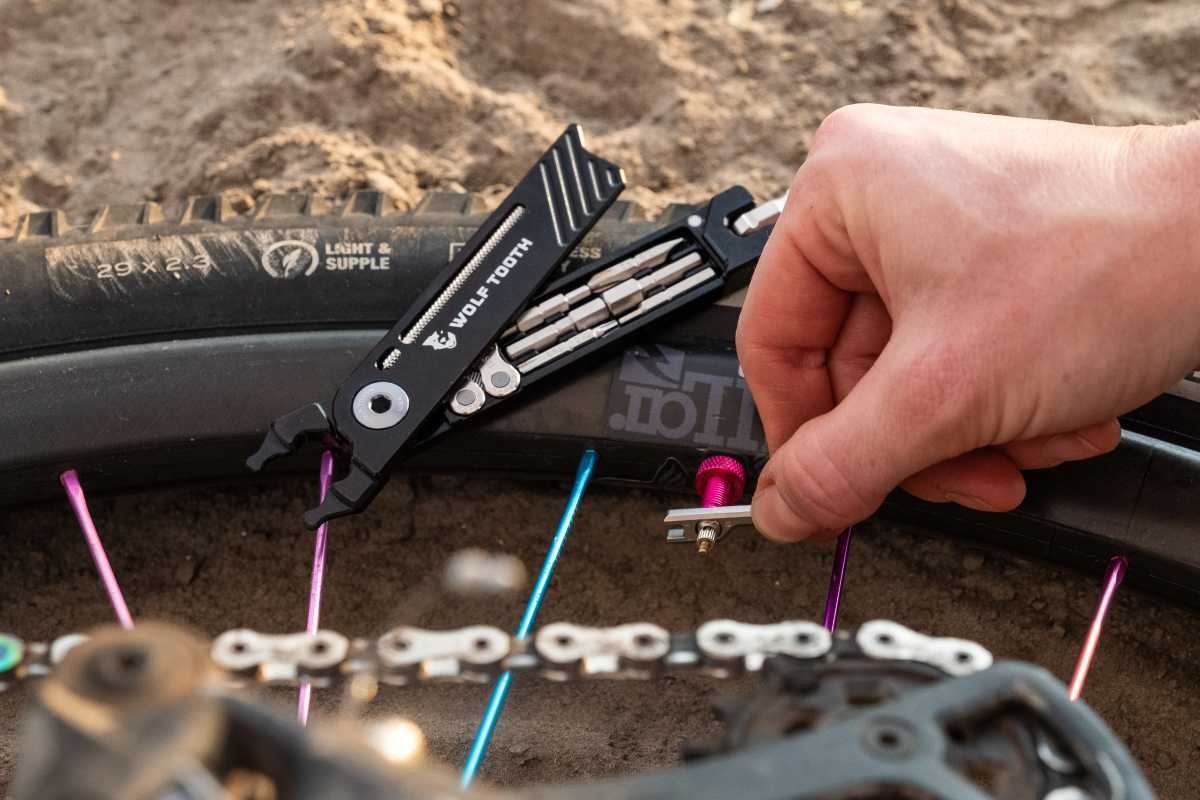 wolf tooth 8-Bit Pack Pliers review