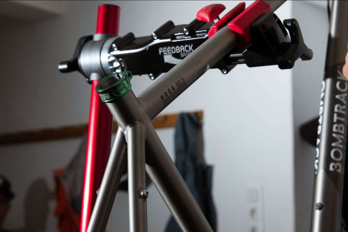 bombtrack hook ext ti review