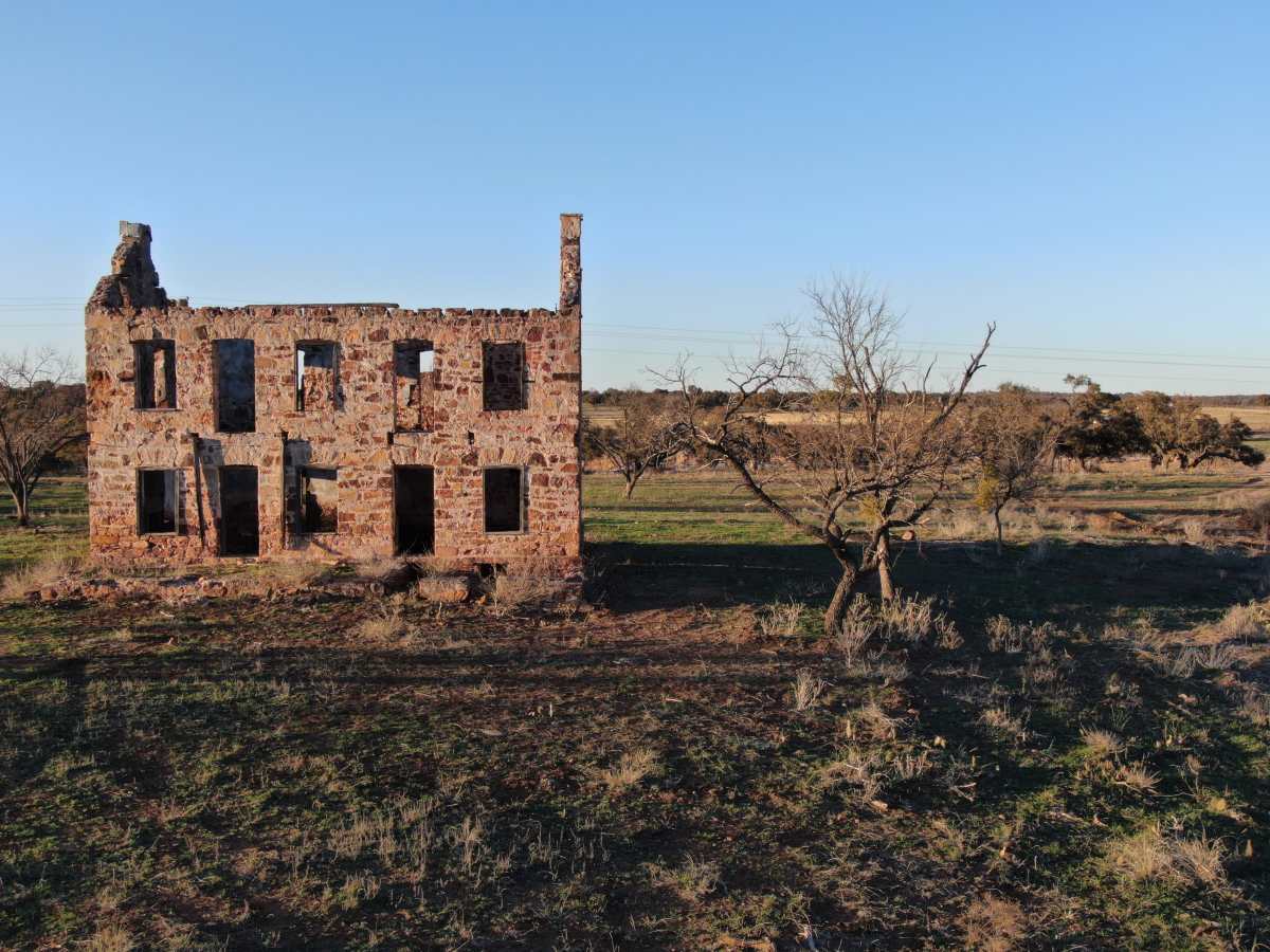 Riding the Castell Grind Castell, Texas Gravel Cycling in the Texas Hill Country! Gravel