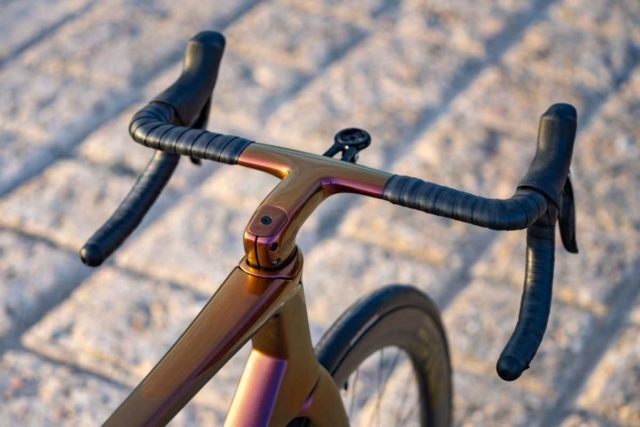 enve custom road bike review