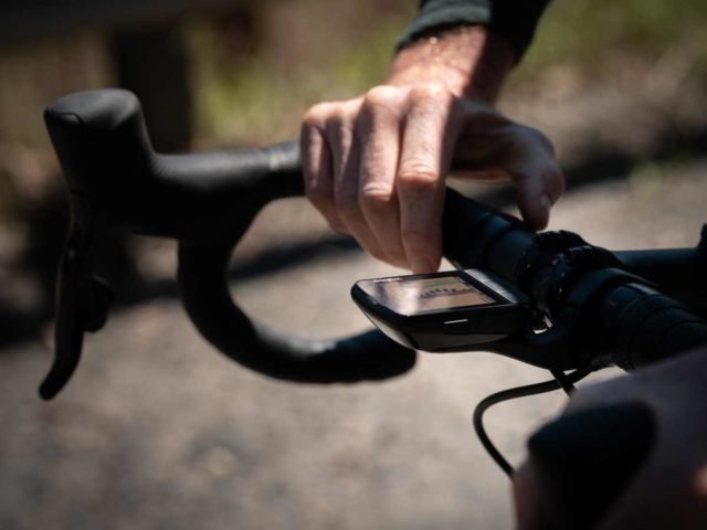 wahoo elemnt bolt v2 review