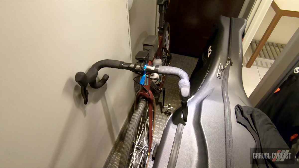 evoc road bike bag pro case review