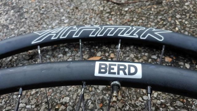 atomik berd spokes algr29 aluminum performance gravel wheels