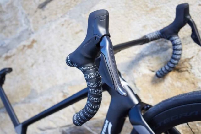 shimano ultegra r8100 di2 review