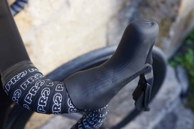 shimano ultegra r8100 di2 review