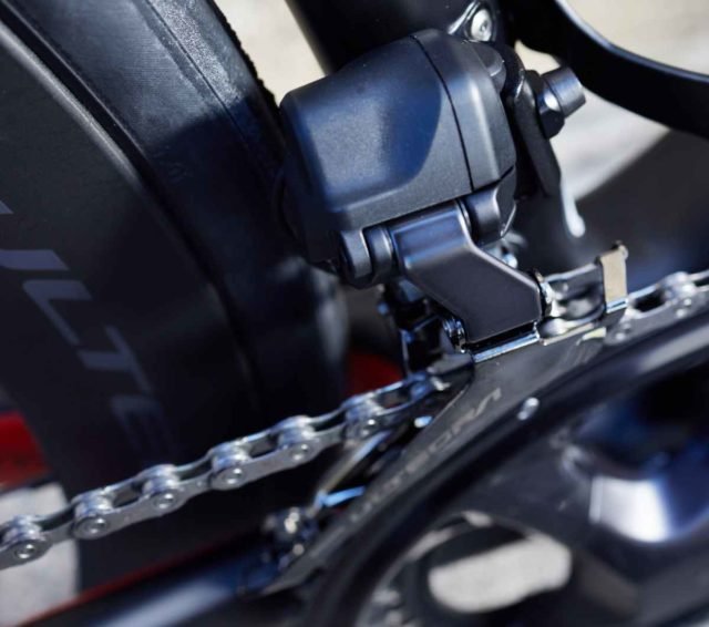 shimano ultegra r8100 di2 review