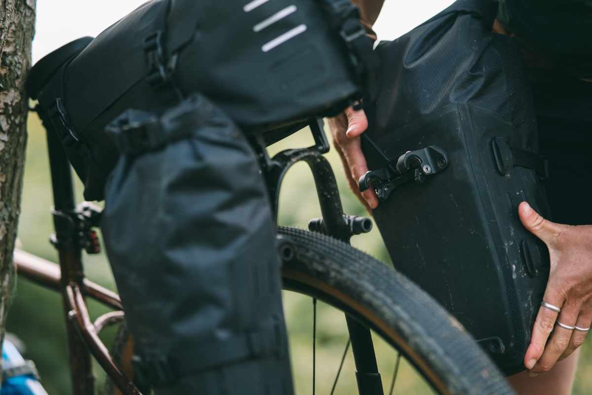 tailfin cycling mini pannier review