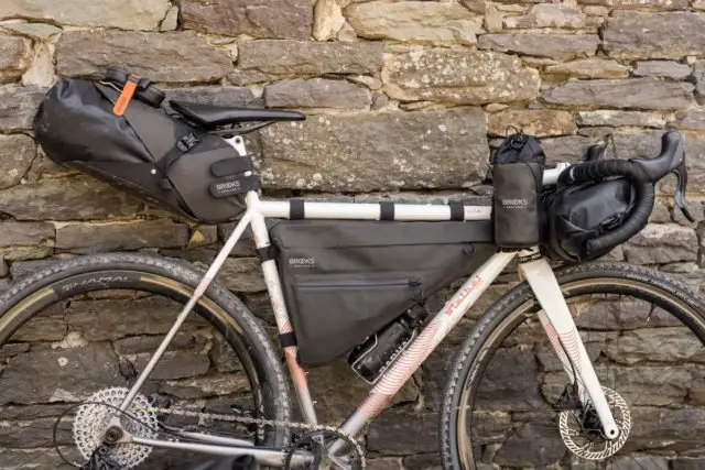 Brooks England Scape Full Frame Bag review
