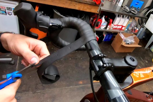 gravel bike build with sram rival etap axs