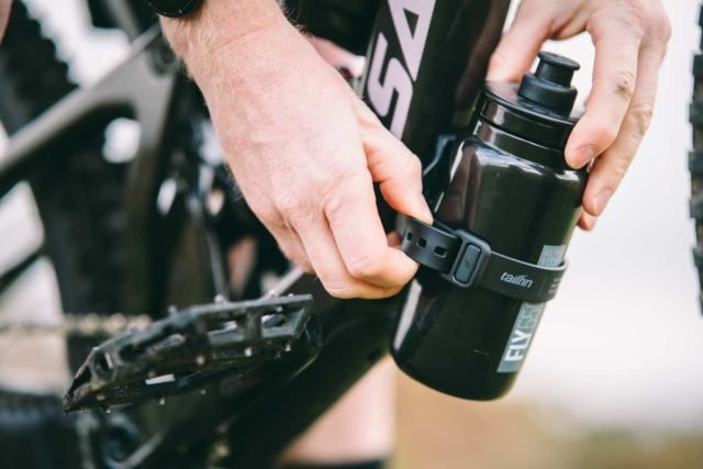 tailfin cycling mini cage review