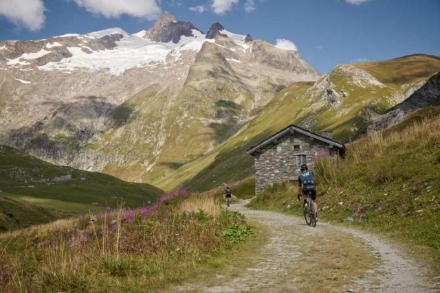 gravel tour du mont blanc 2022