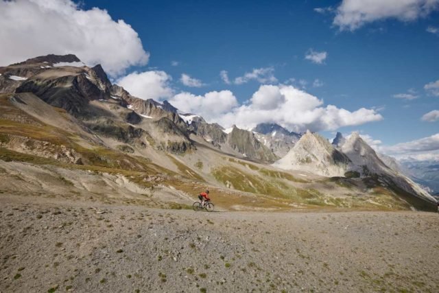 gravel tour du mont blanc 2022