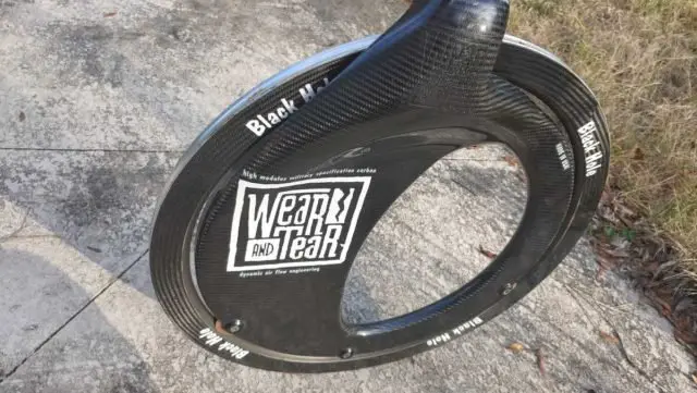 wear and tear black hole wheel