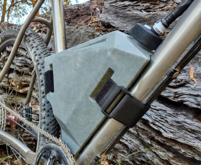 adventure hydration cranktank3 review